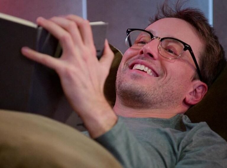 Who Is Jeramey Lutinski From Love Is Blind 2024? Age, Father